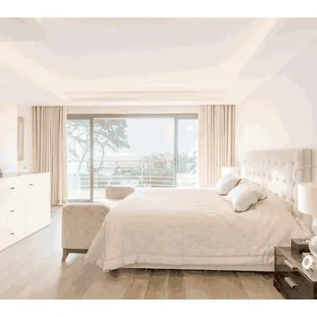 Refuge D'ete Elegant A Deux Pas De La Antibes